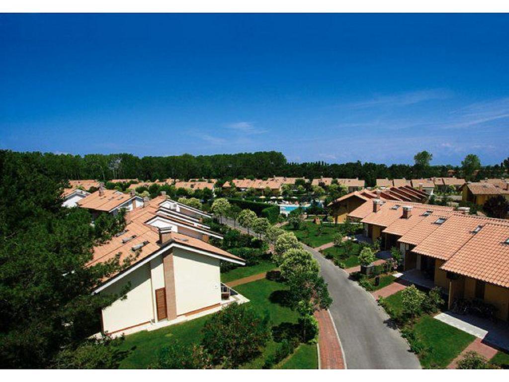 Casabianca Resort Villas Lignano Sabbiadoro Bagian luar foto